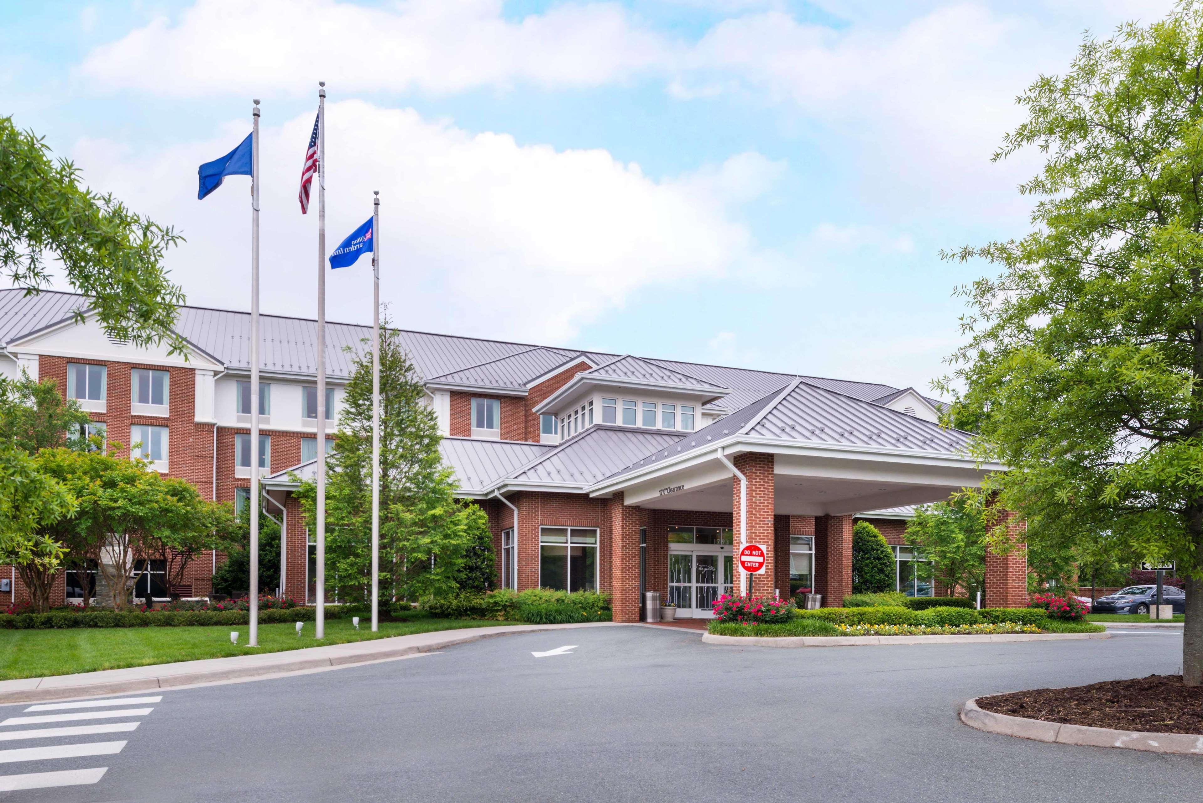 Hilton Garden Inn Charlottesville Exterior photo