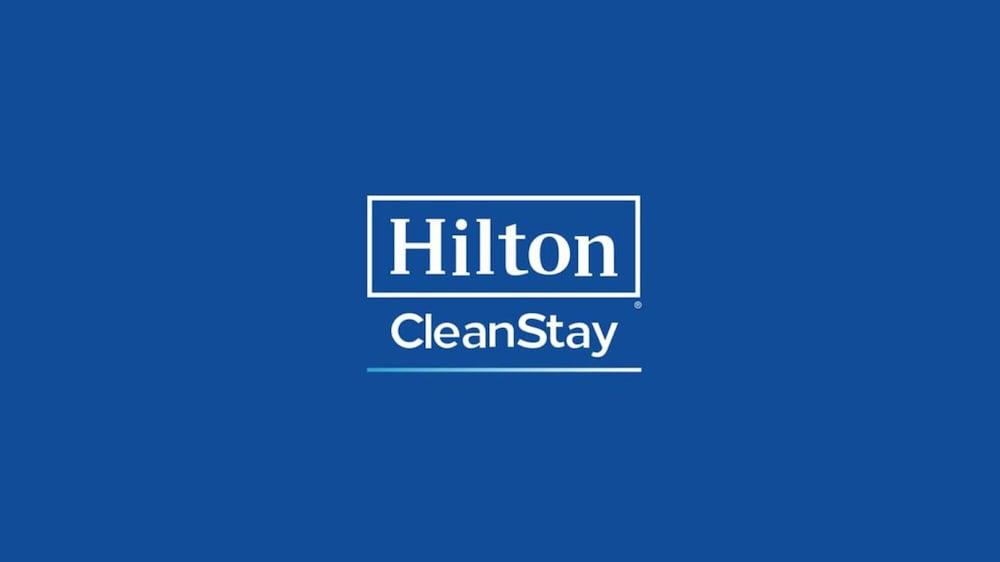 Hilton Garden Inn Charlottesville Exterior photo