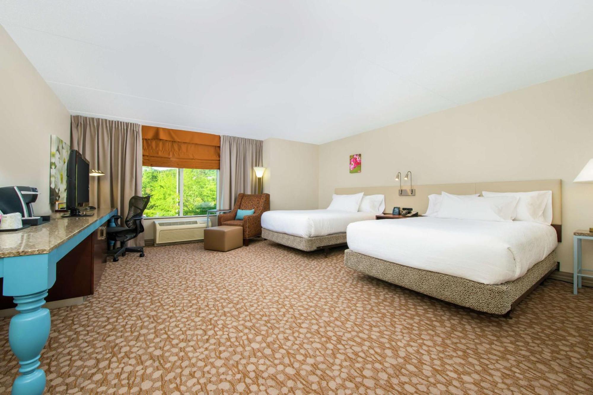 Hilton Garden Inn Charlottesville Exterior photo